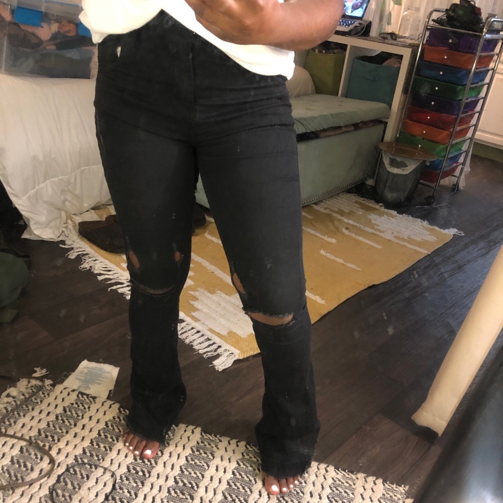 BLACK HIGH WAIST FLARE JEANS